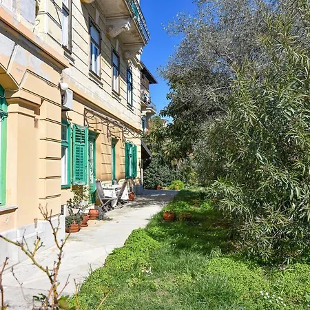 Beachfront Sonja - Apartman