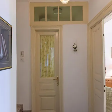 Beachfront Sonja - *