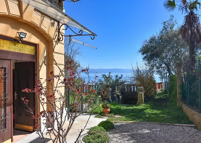 Beachfront Sonja - Apartament Lovran